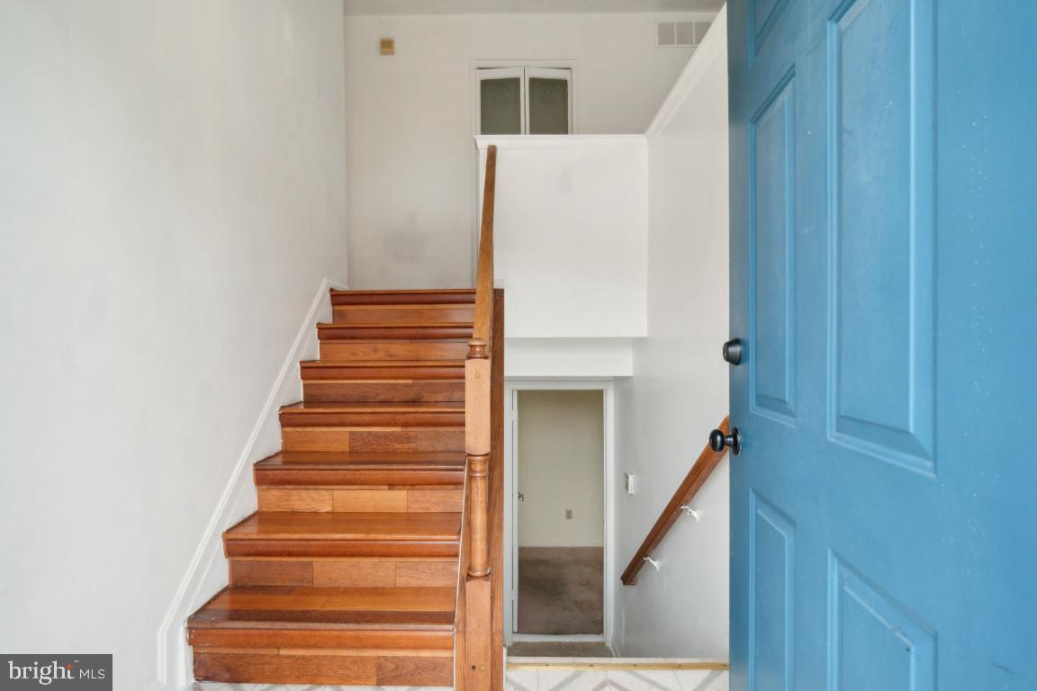 GARLAND - Residential