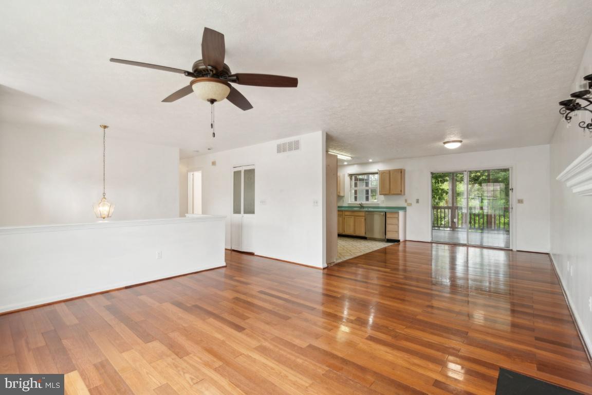 GARLAND - Residential