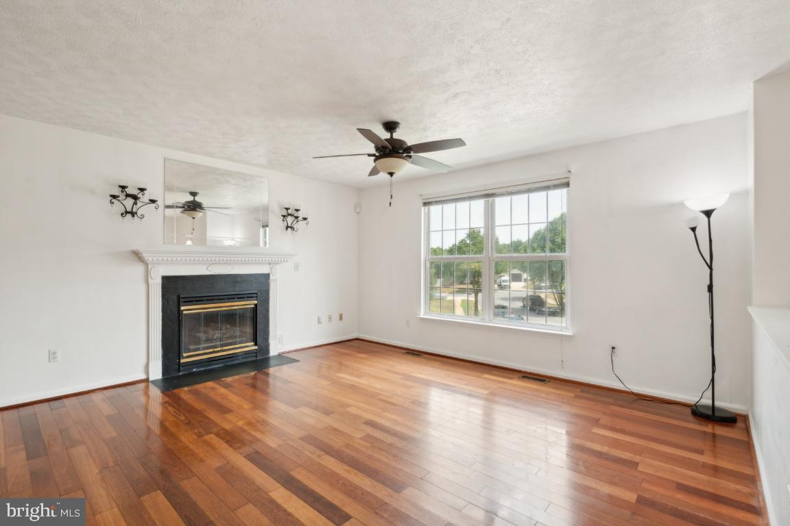 GARLAND - Residential