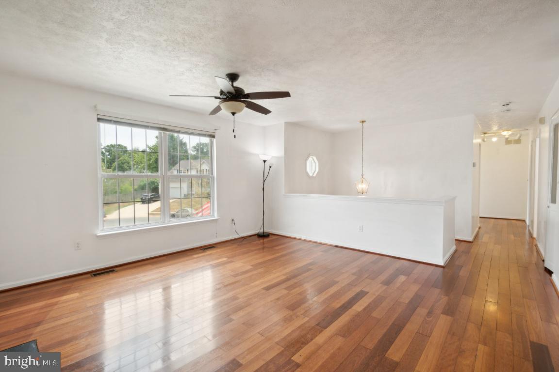 GARLAND - Residential