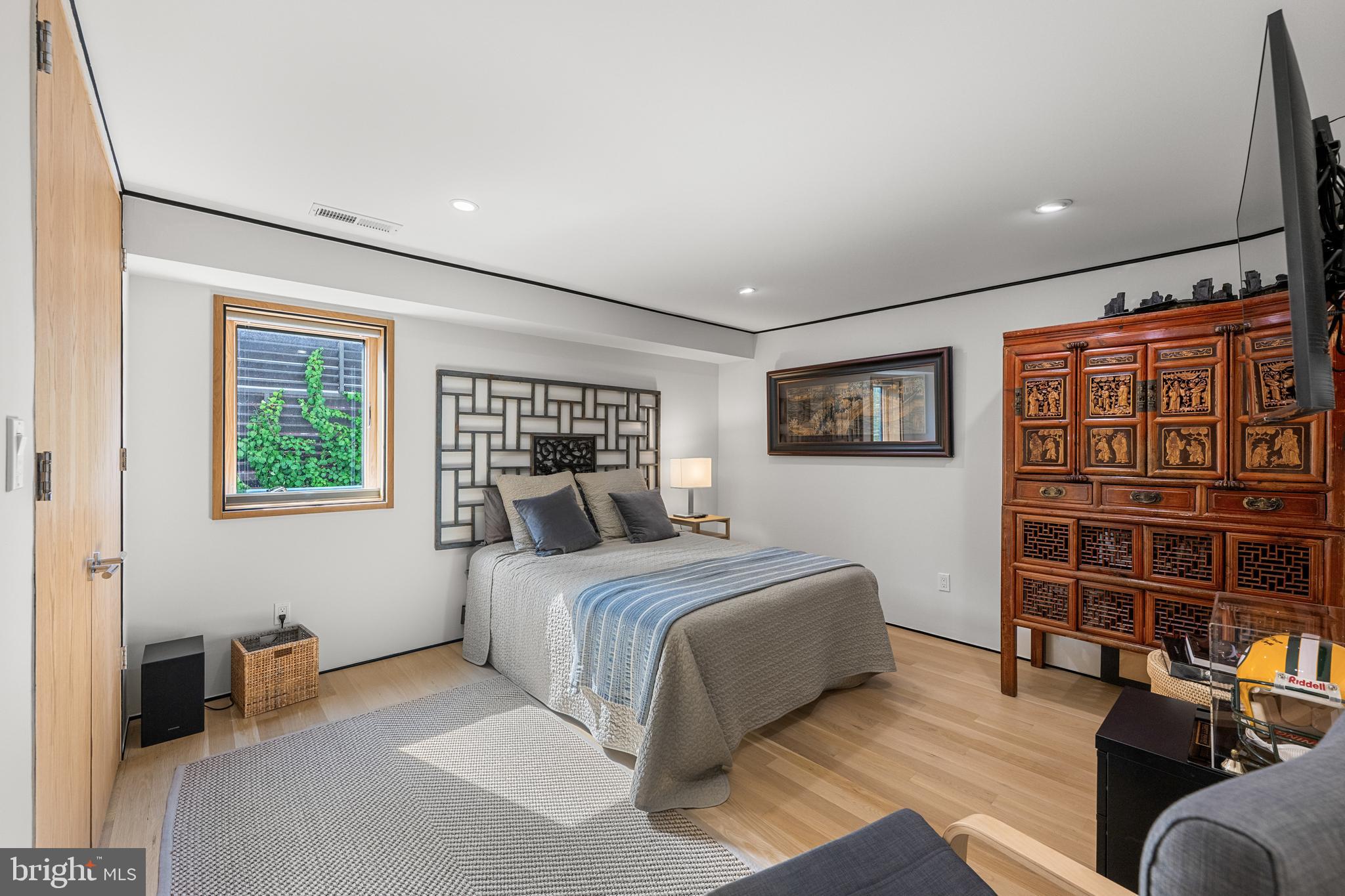 DEVONSHIRE - Residential