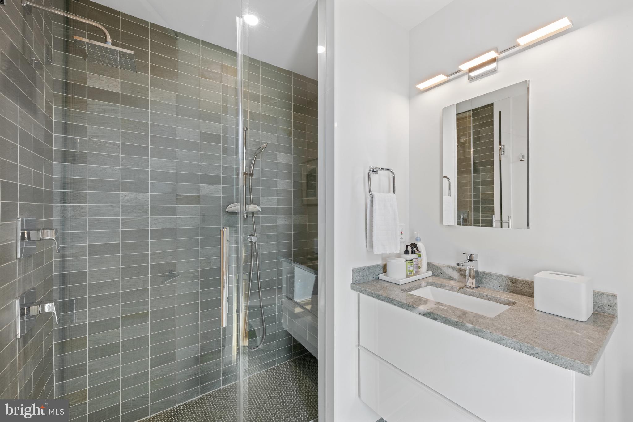 DEVONSHIRE - Residential