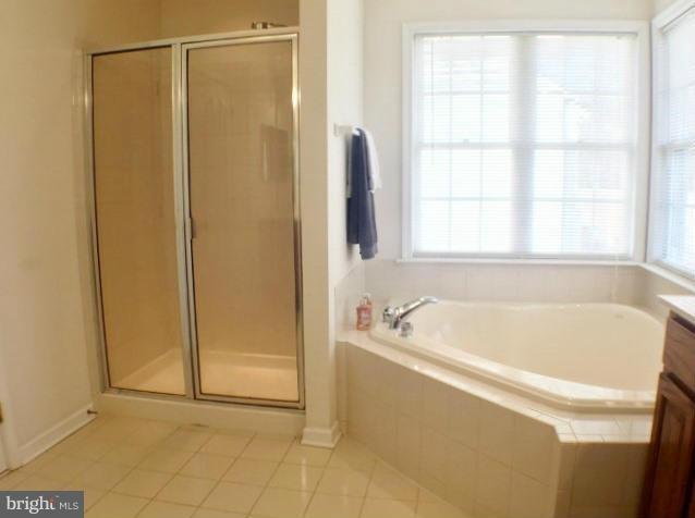 GREENS AT ROCK GLENN - Residential