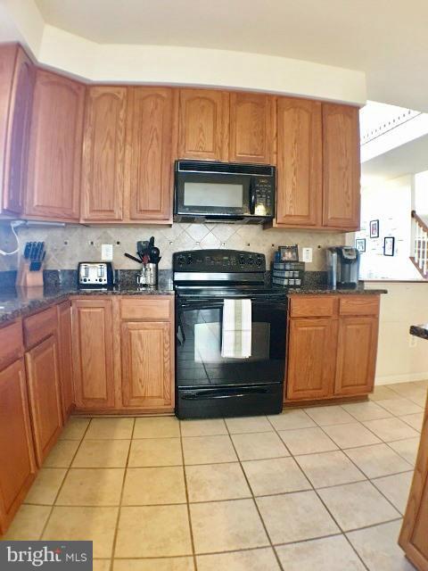 GREENS AT ROCK GLENN - Residential