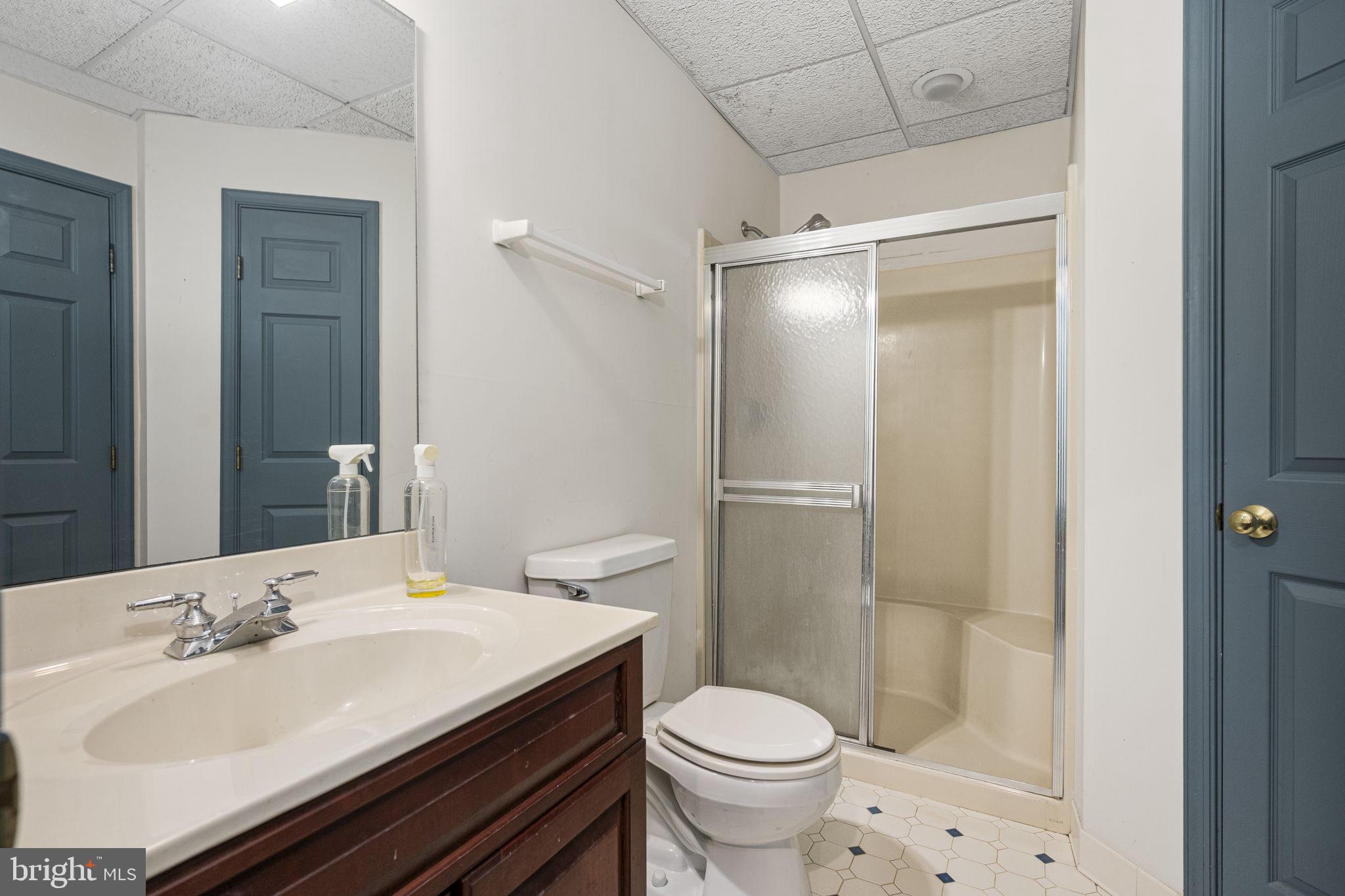 BASSETT HUNT - Residential