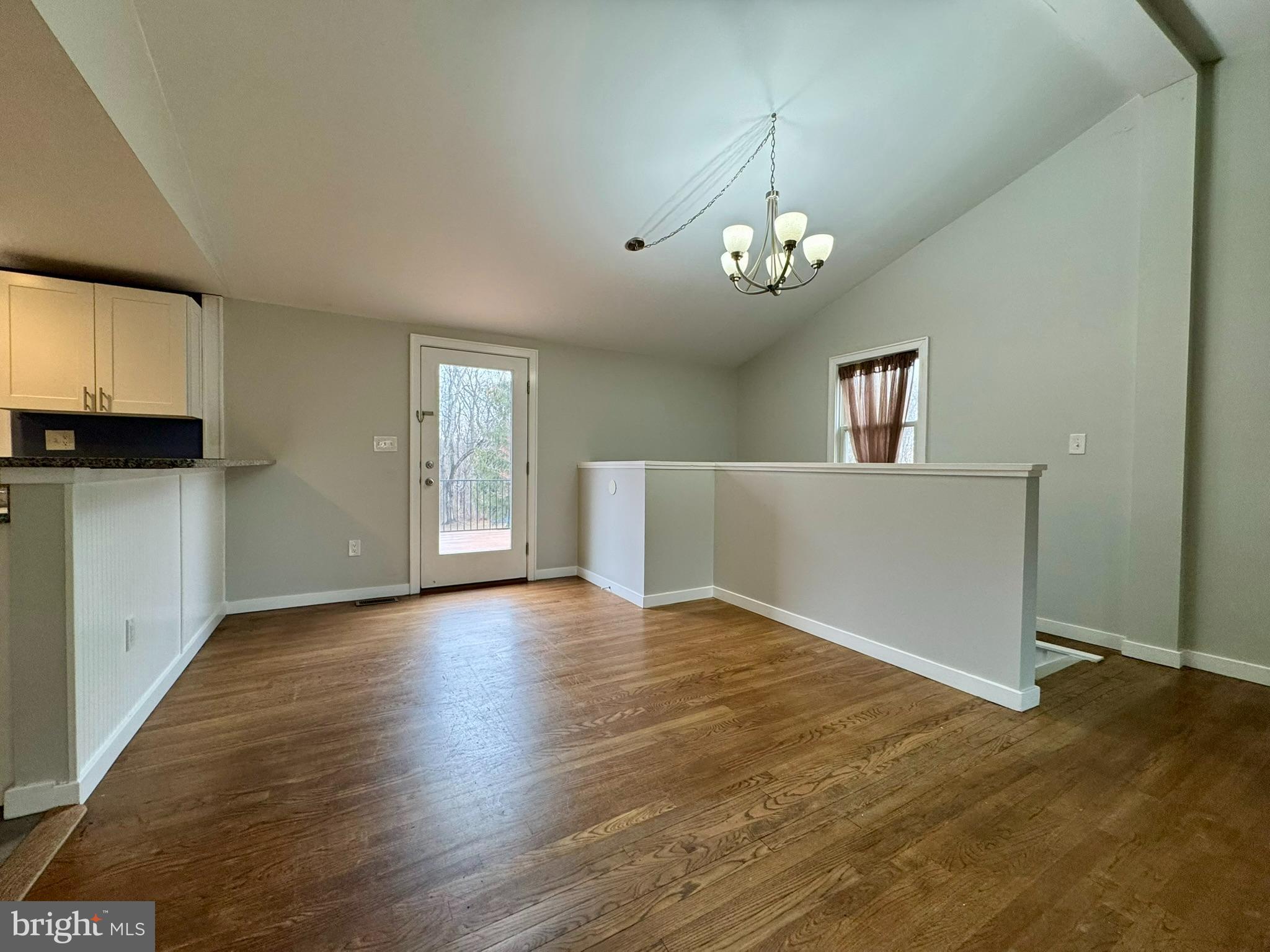 COUNTY VIEW - Residential Lease