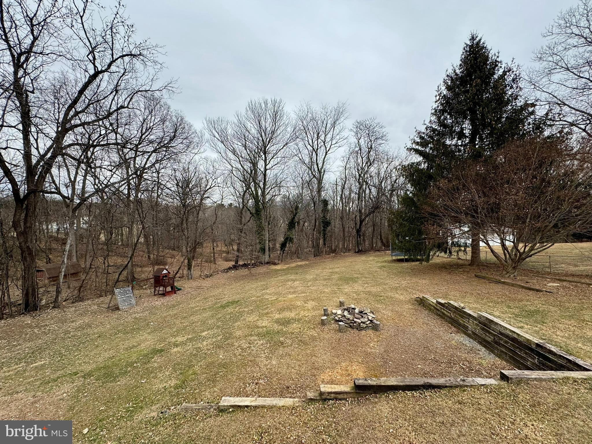 COUNTY VIEW - Residential Lease