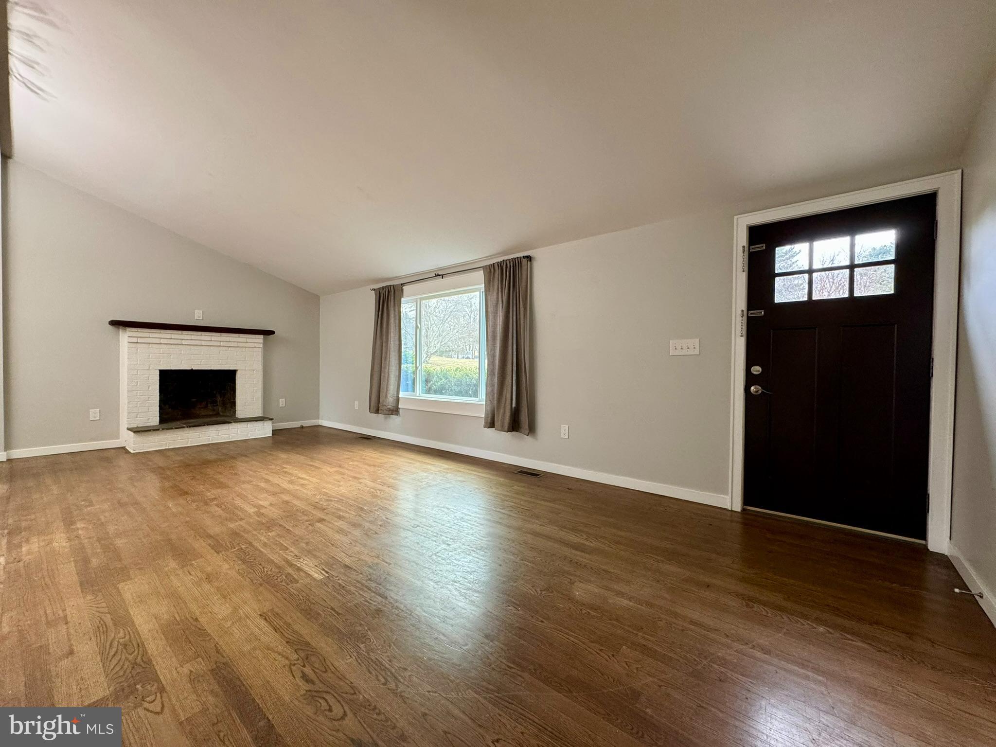 COUNTY VIEW - Residential Lease