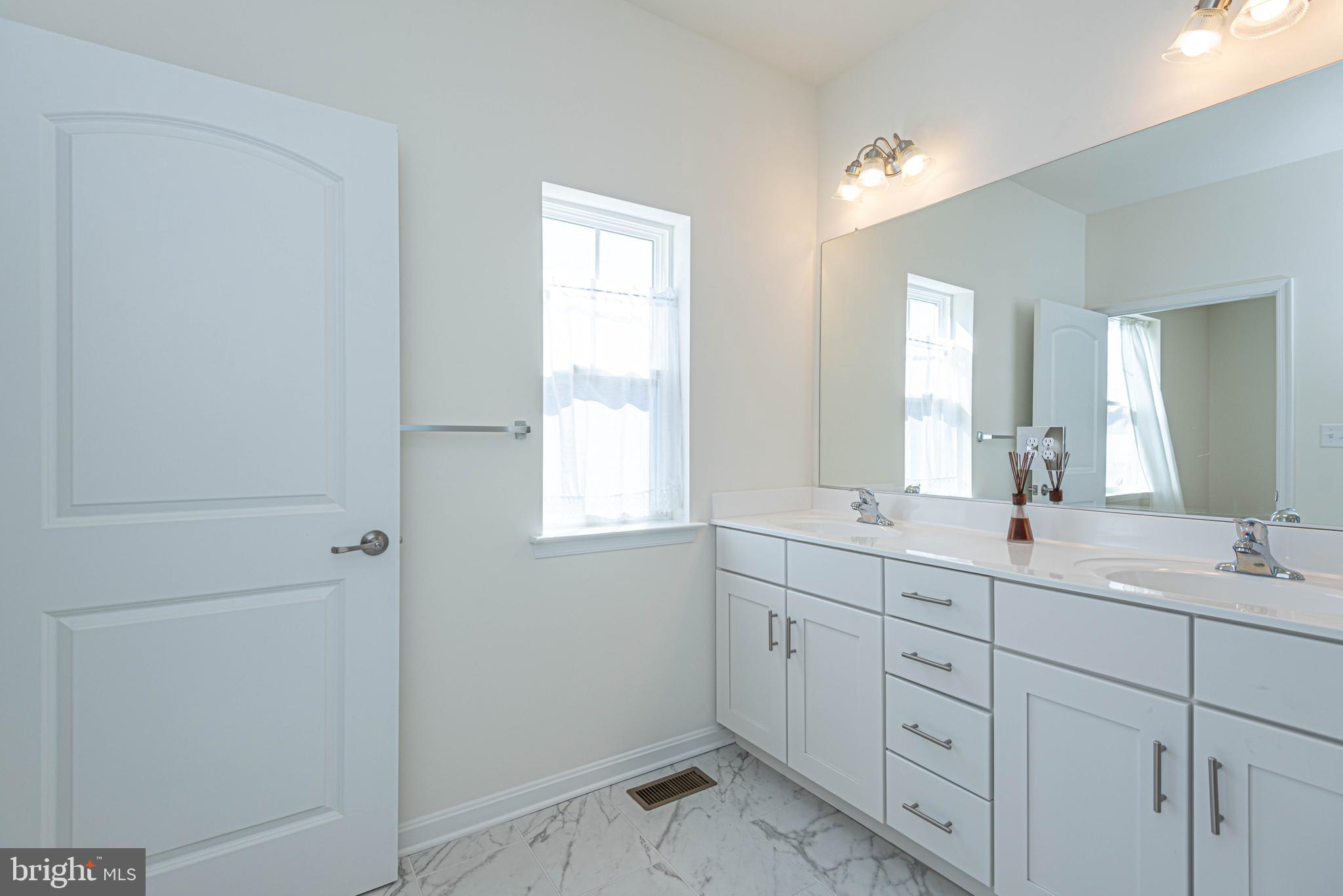 HERITAGE CREEK - Residential