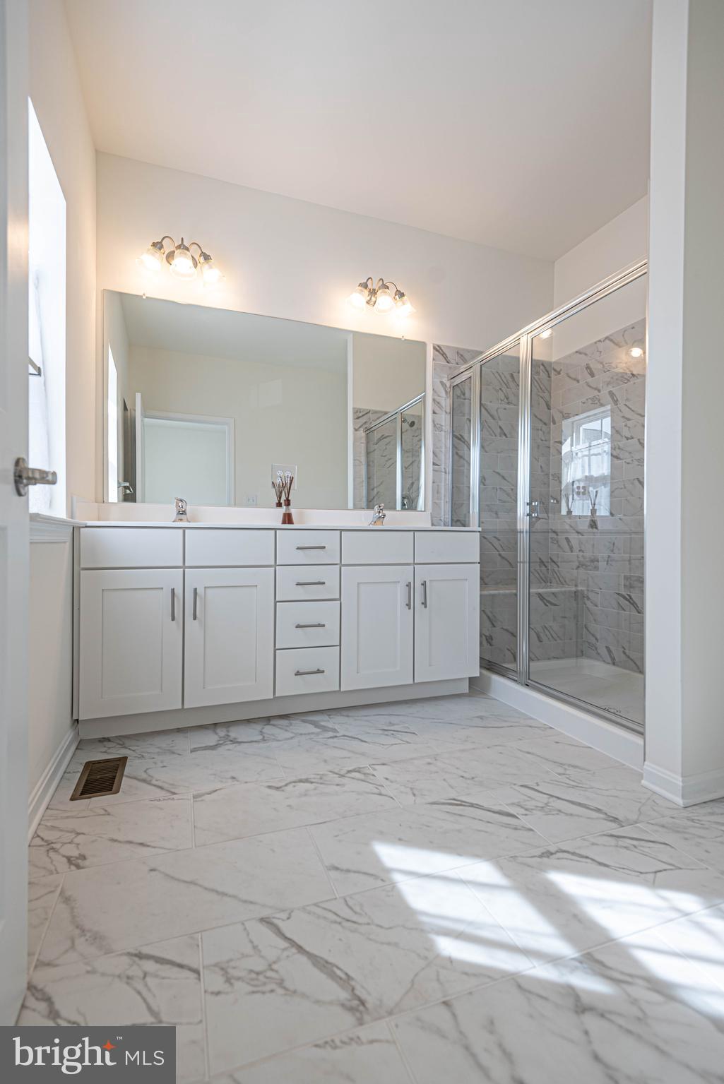 HERITAGE CREEK - Residential