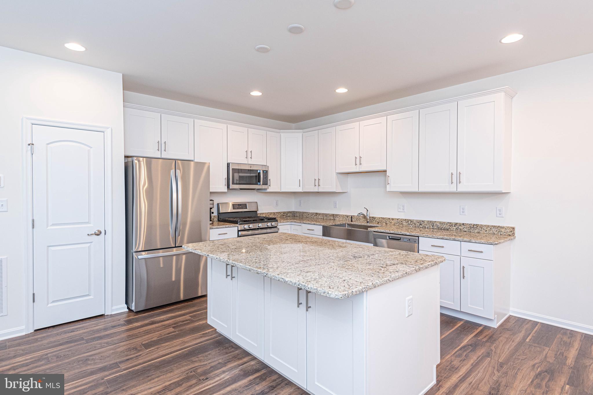 HERITAGE CREEK - Residential