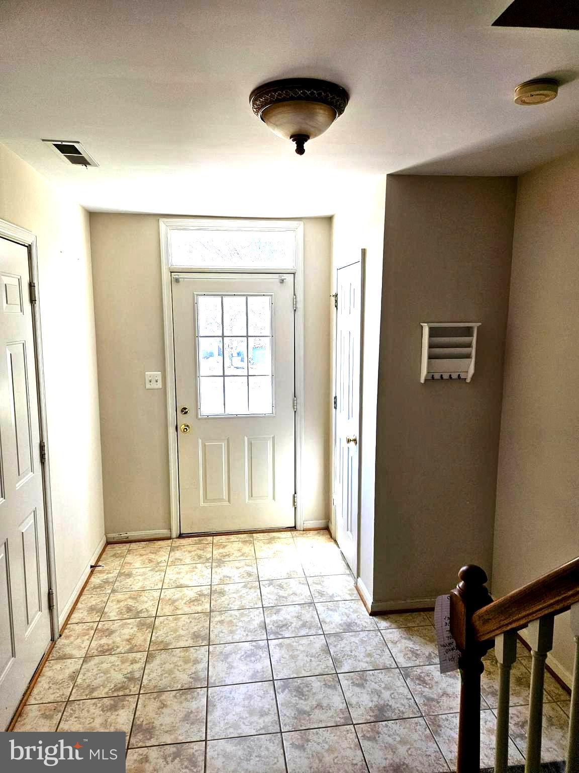 PARADISE - Residential Lease