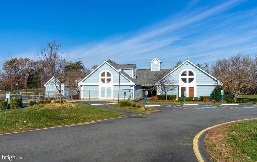 PARADISE - Residential Lease