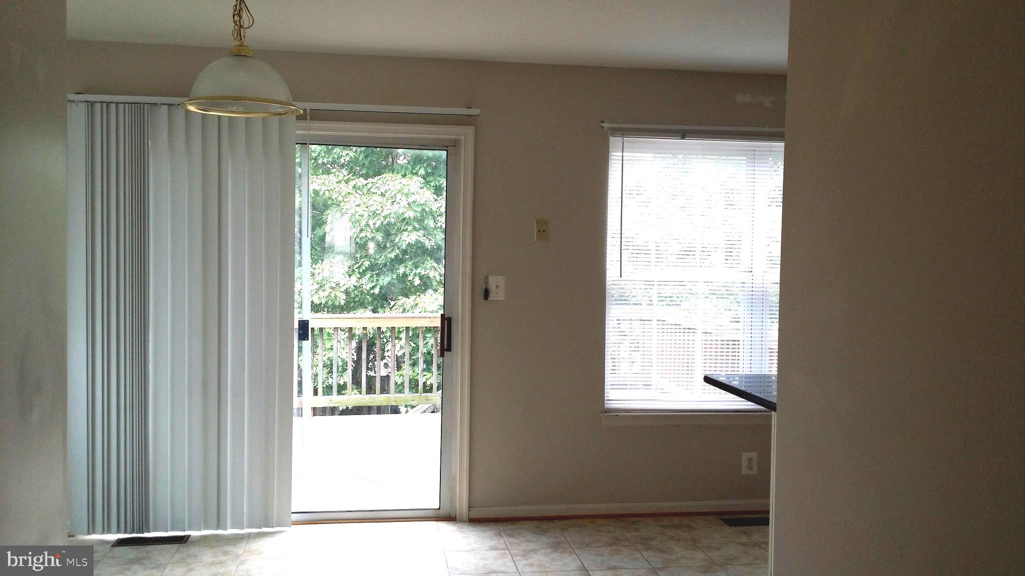 PARADISE - Residential Lease