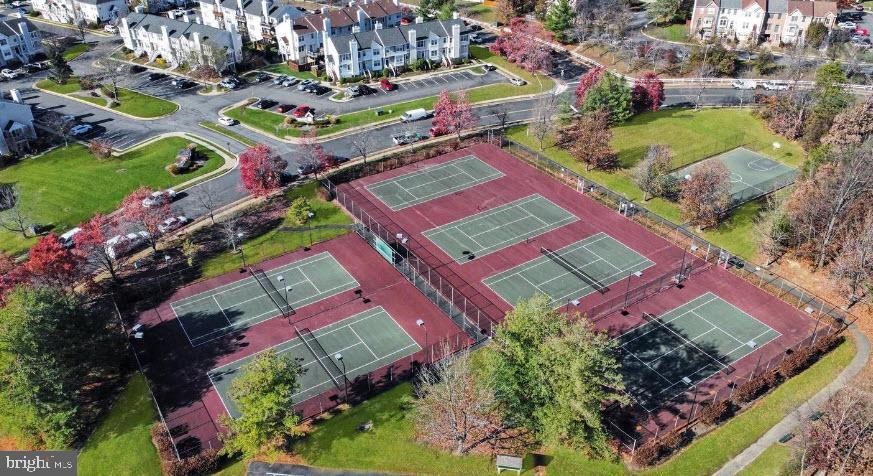 PARADISE - Residential Lease