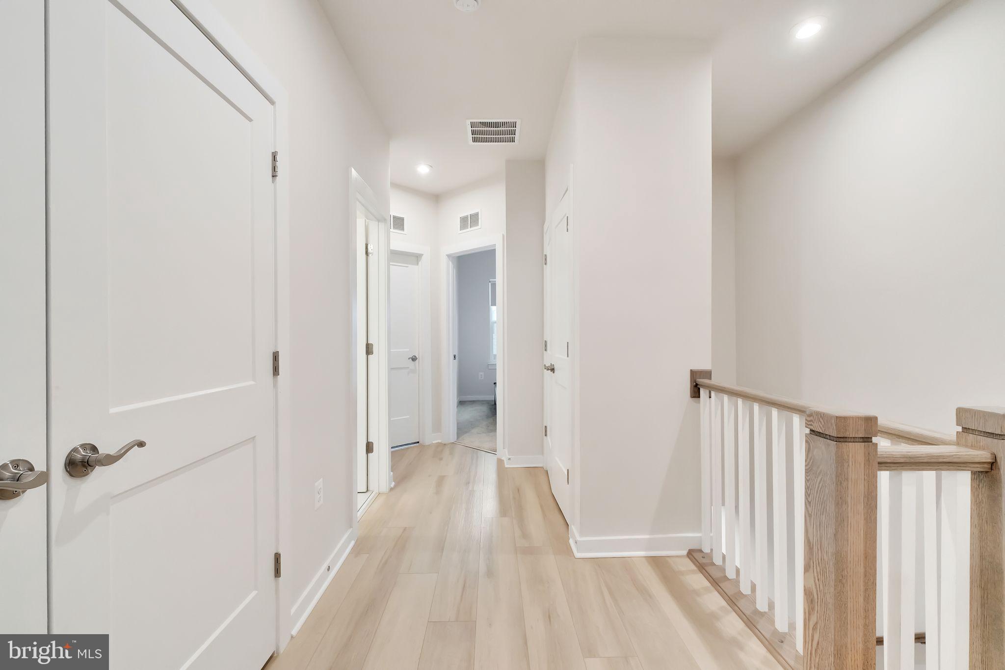 ARCOLA TOWN CENTER - Residential