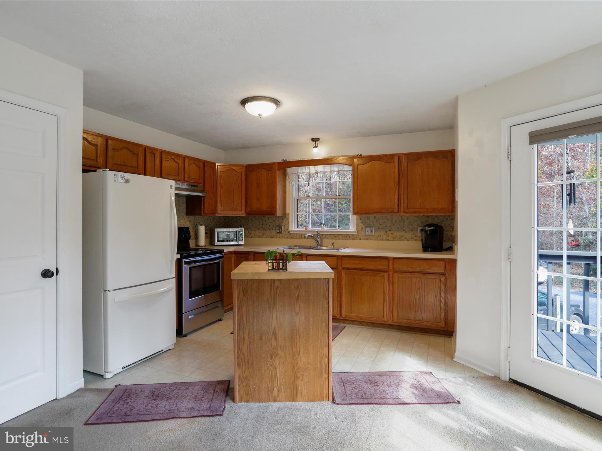 THREE RUN WOODS - Residential