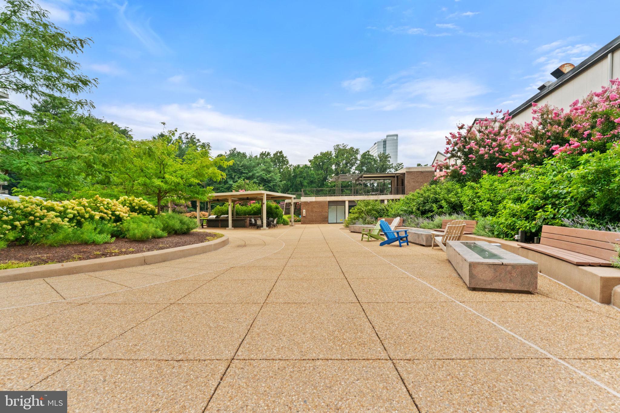 REGENCY AT MCLEAN - Residential