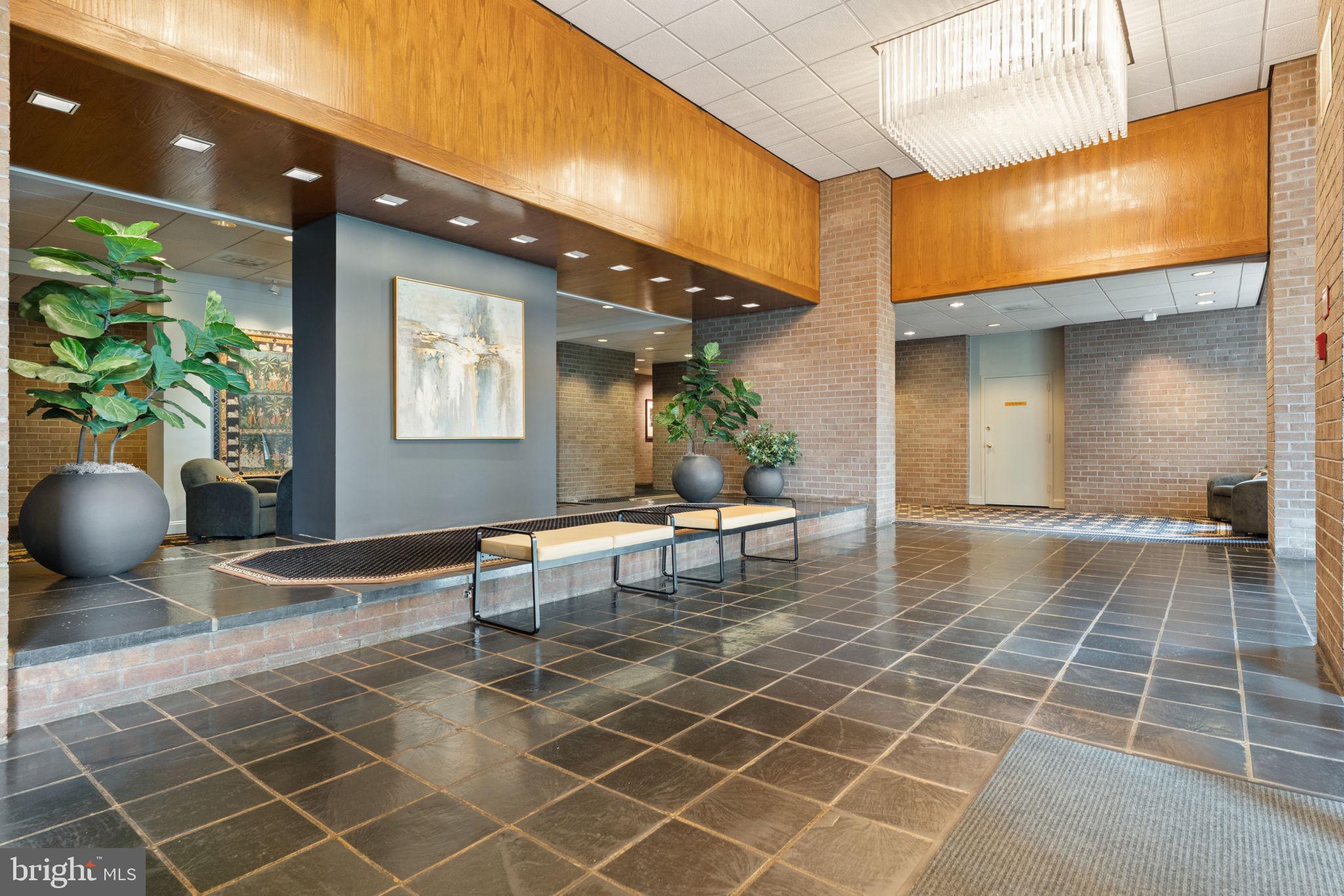 REGENCY AT MCLEAN - Residential