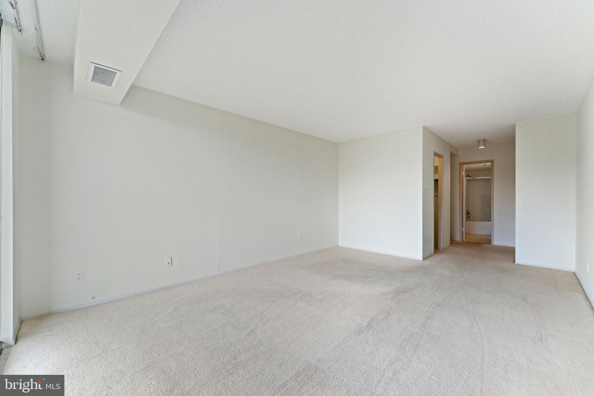 REGENCY AT MCLEAN - Residential