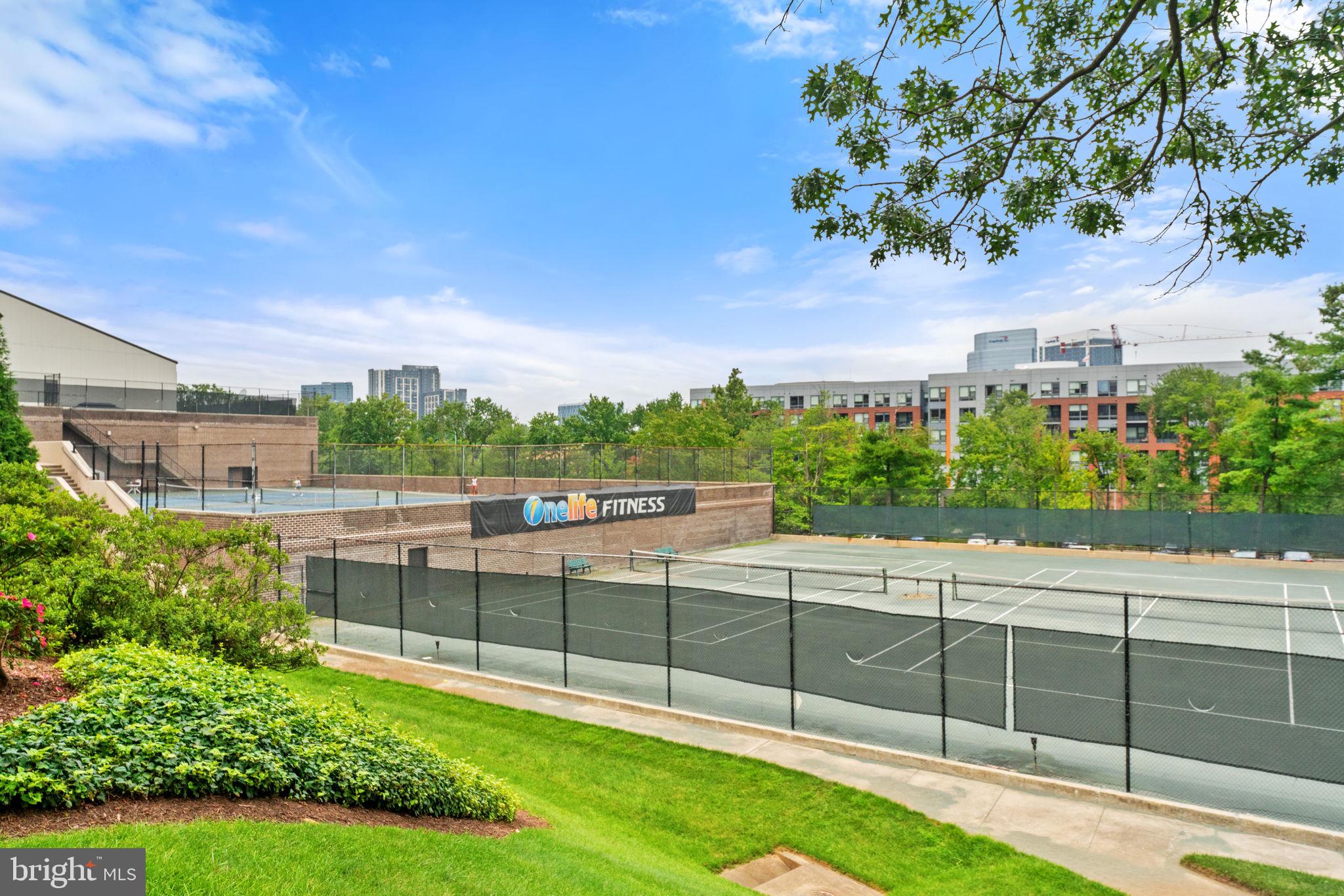 REGENCY AT MCLEAN - Residential