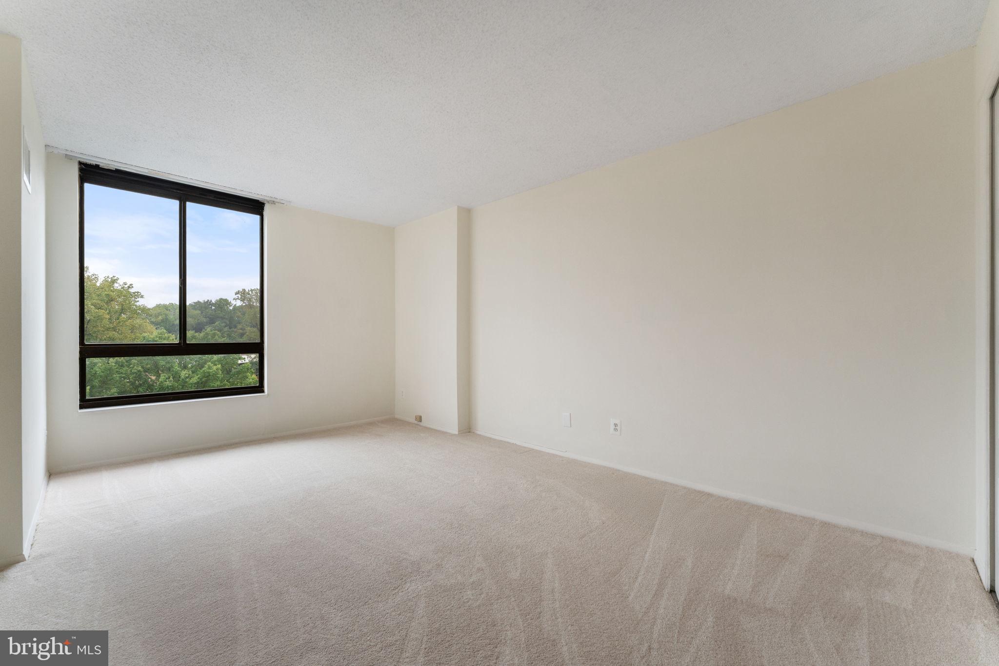 REGENCY AT MCLEAN - Residential