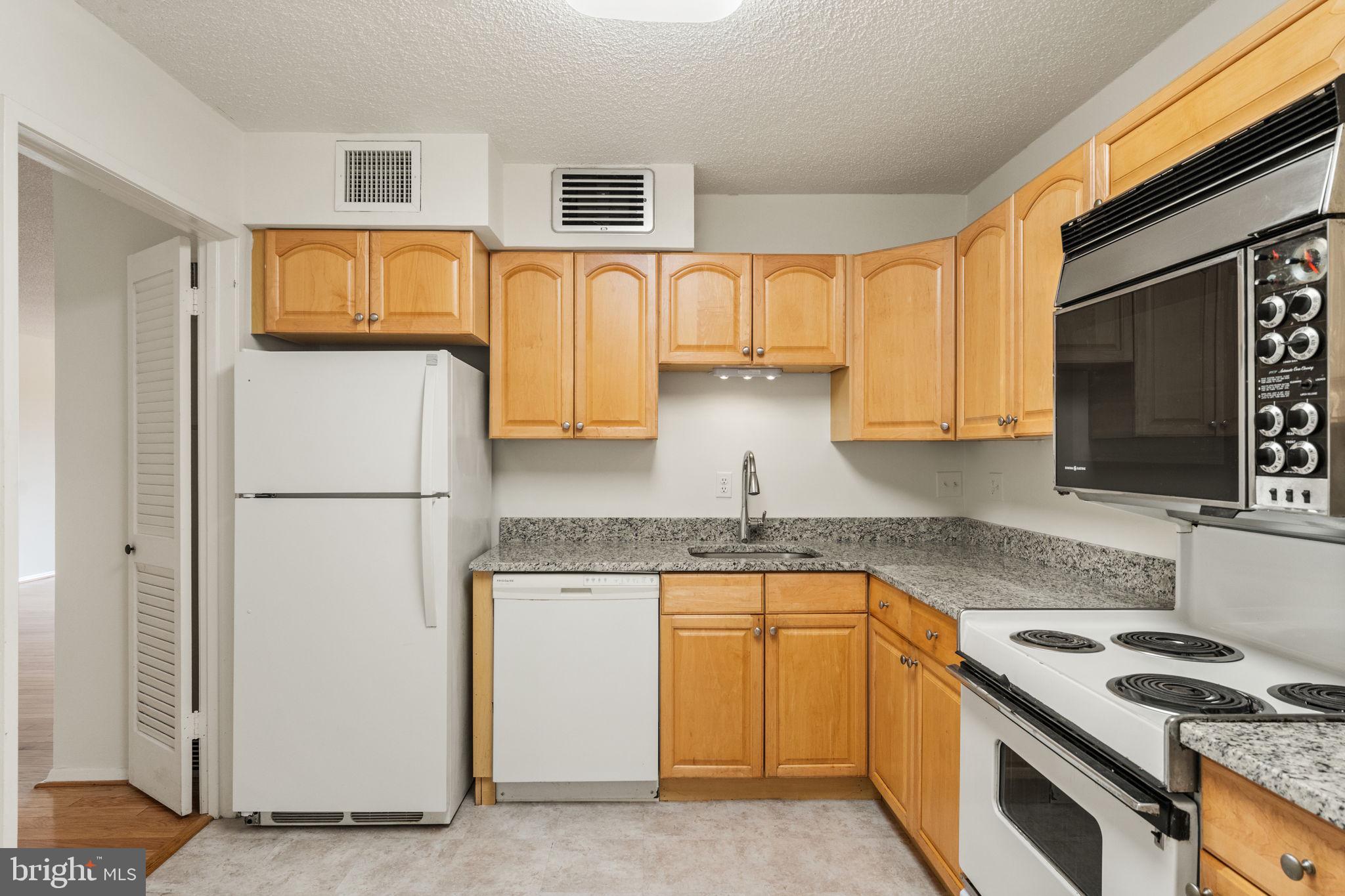 REGENCY AT MCLEAN - Residential