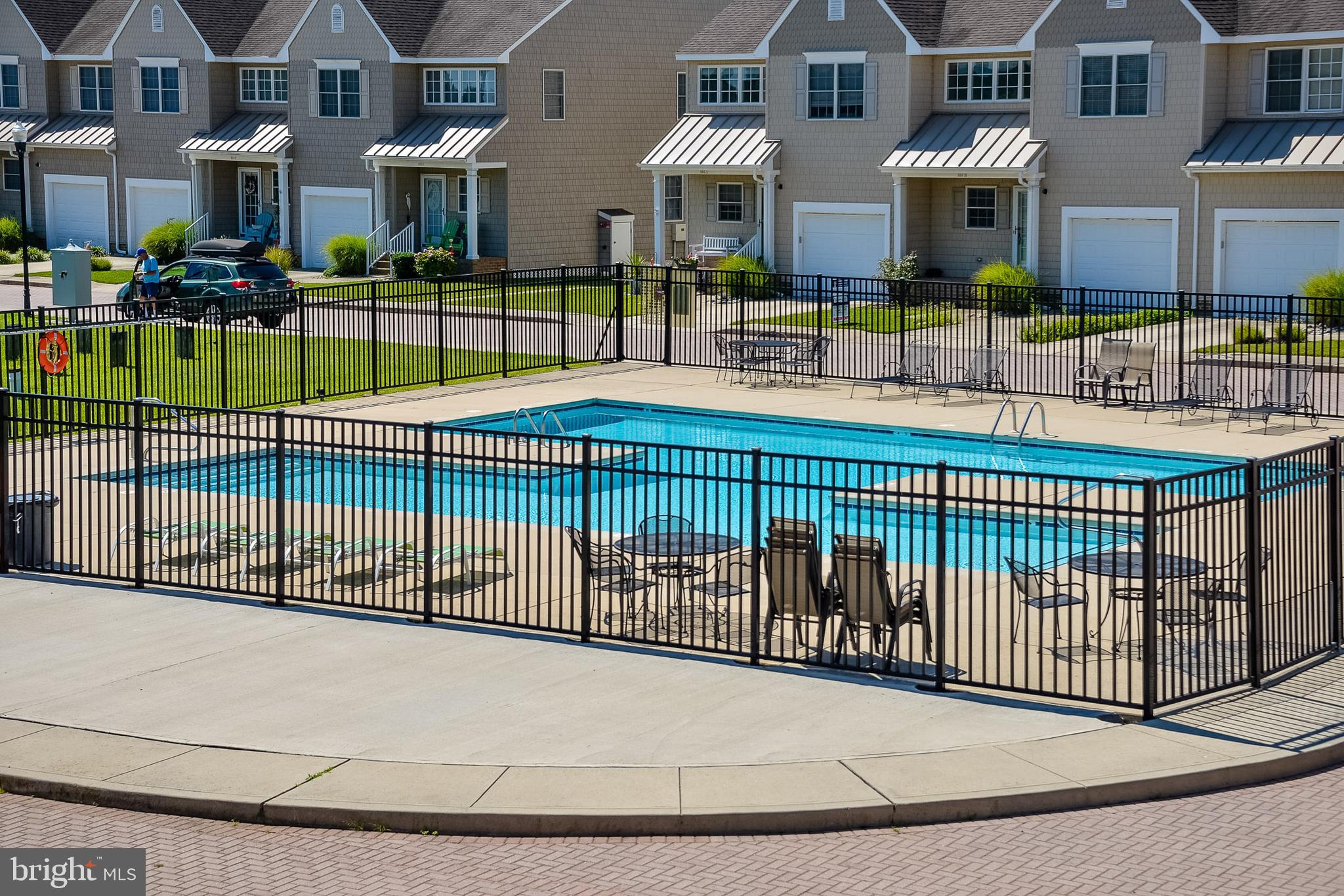 WATERS EDGE - Residential