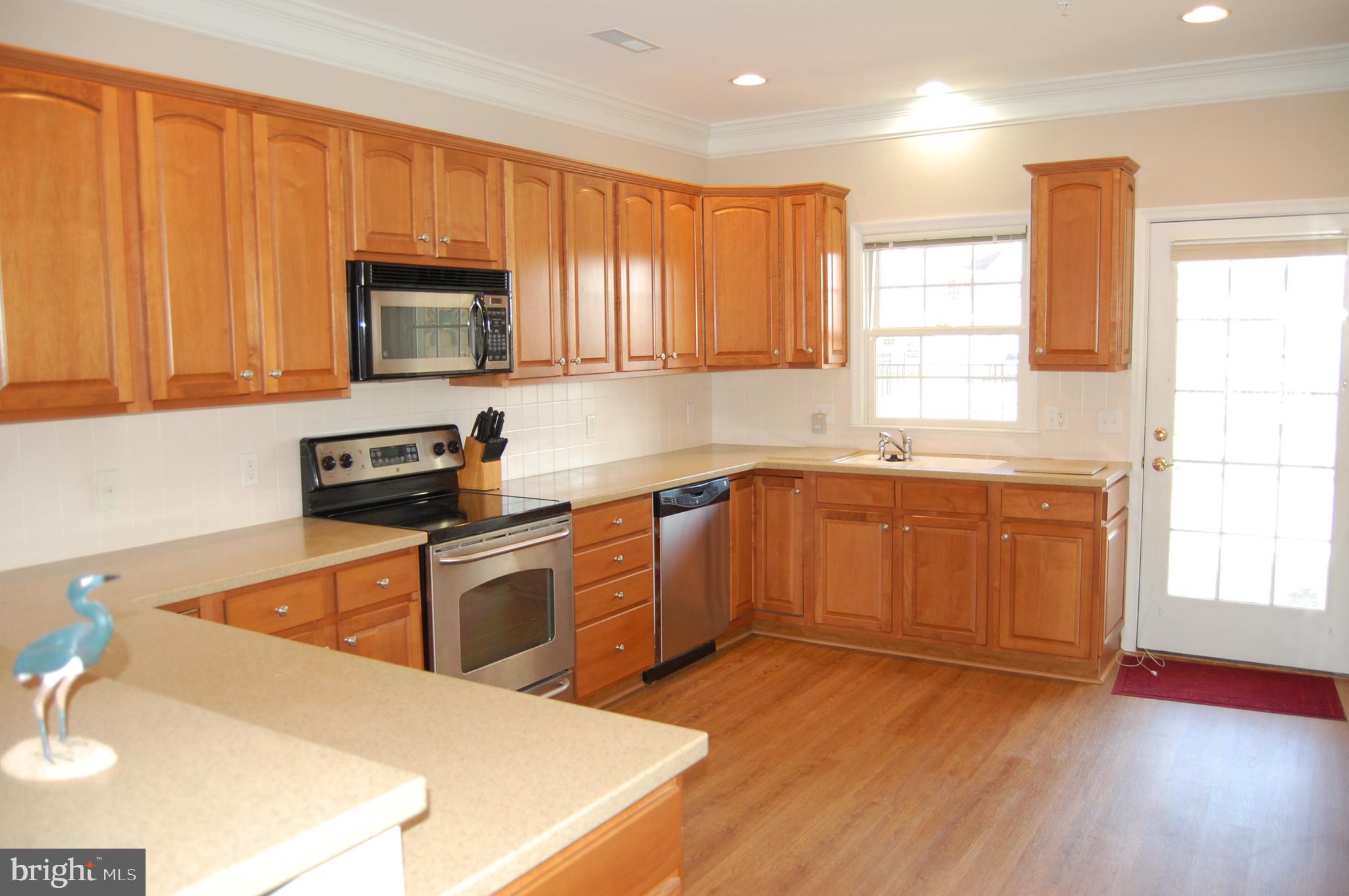 WATERS EDGE - Residential