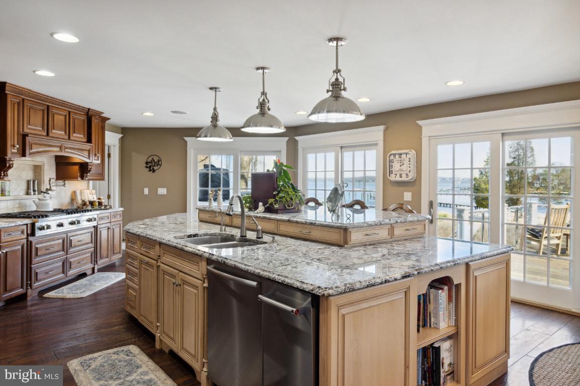 ULMSTEAD ESTATES - Residential