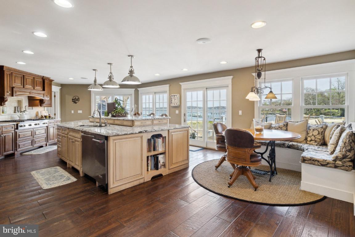 ULMSTEAD ESTATES - Residential