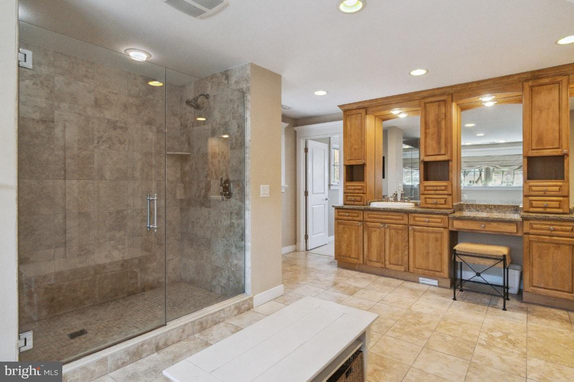 ULMSTEAD ESTATES - Residential