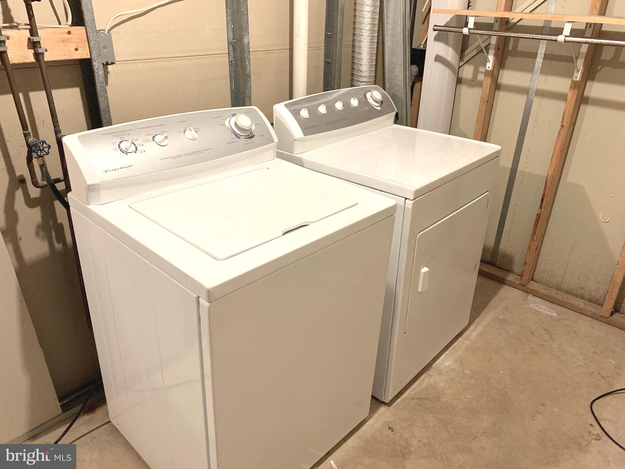 SUBURBIA - Residential Lease