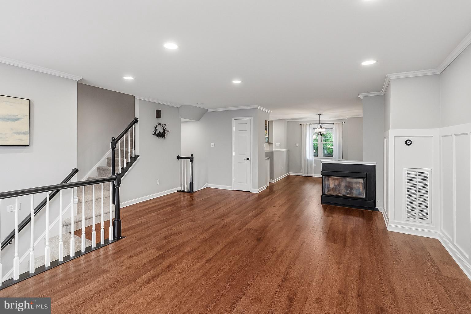 1231 QUAKER HILL DRIVE