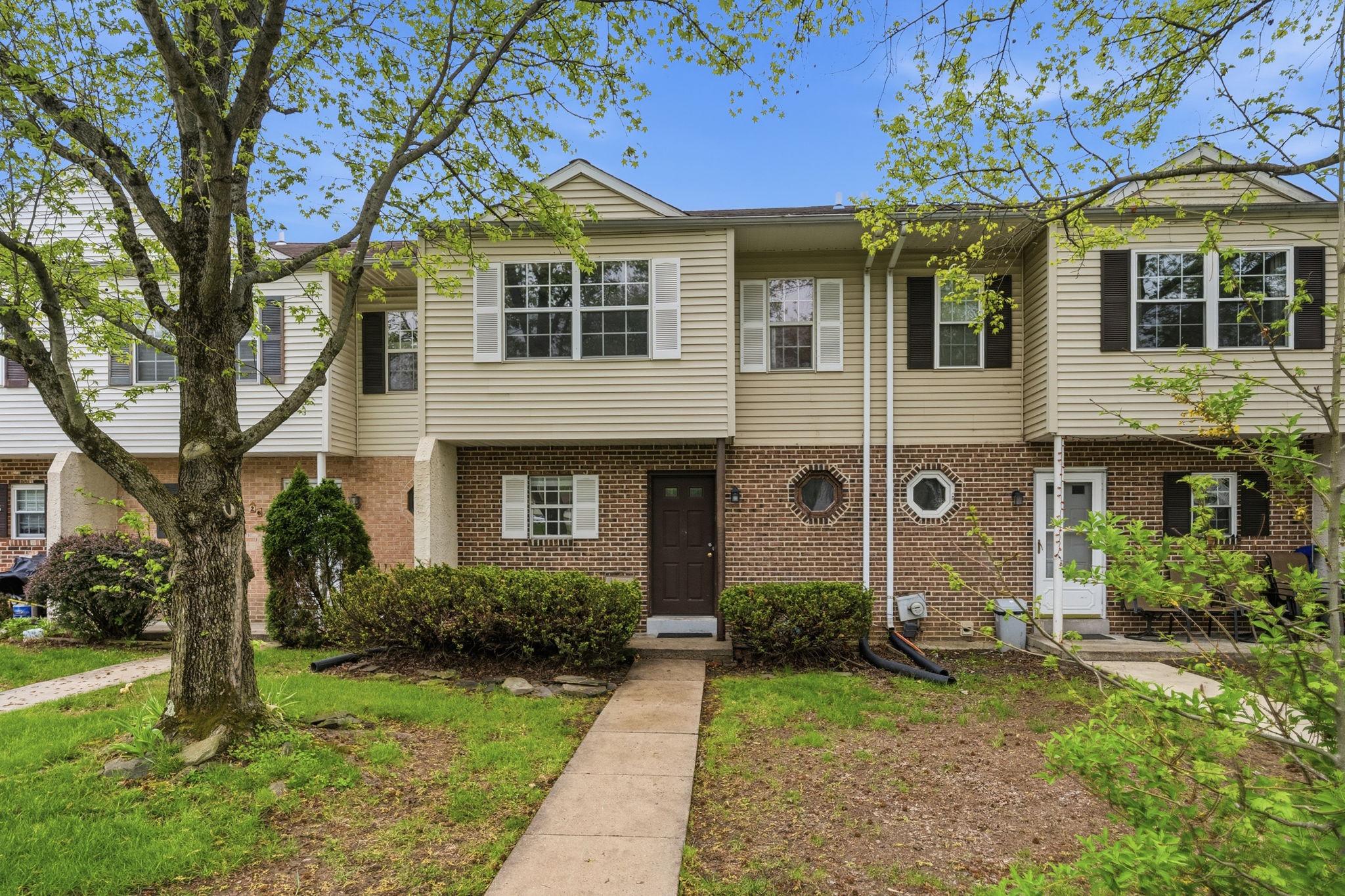BEAVER RUN KNOLL - Residential