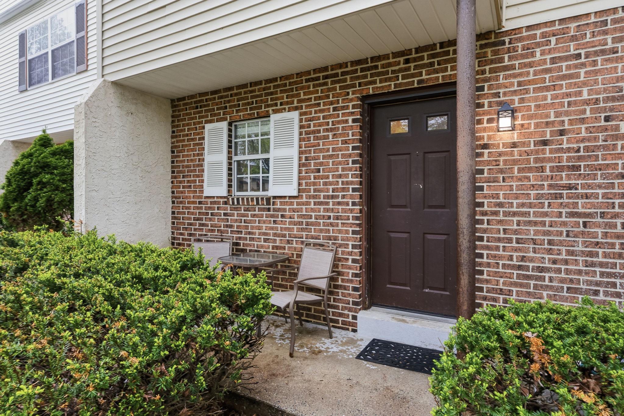 BEAVER RUN KNOLL - Residential