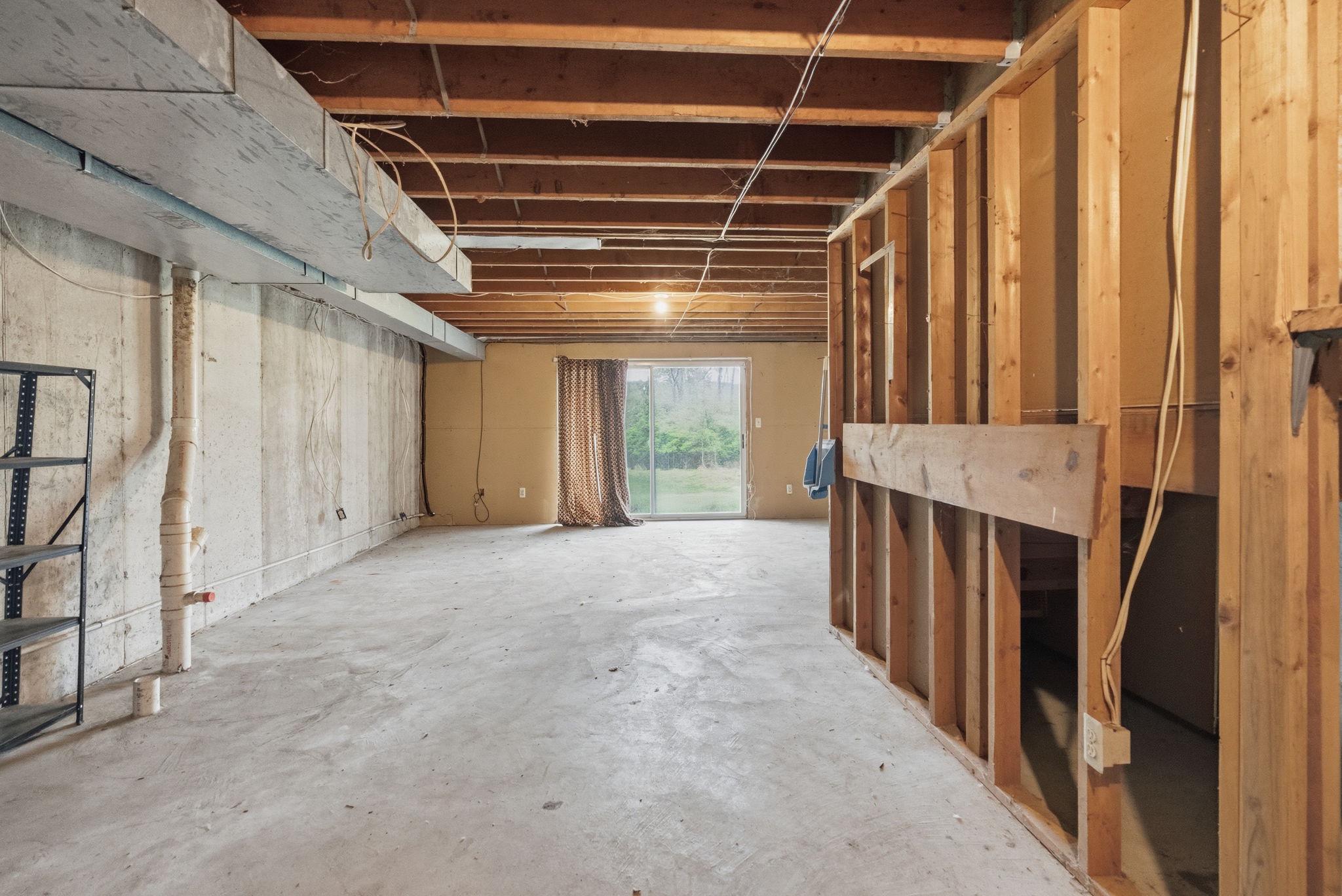 BEAVER RUN KNOLL - Residential