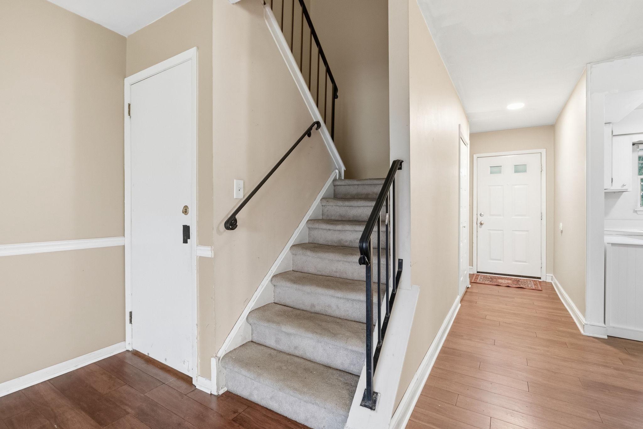 BEAVER RUN KNOLL - Residential