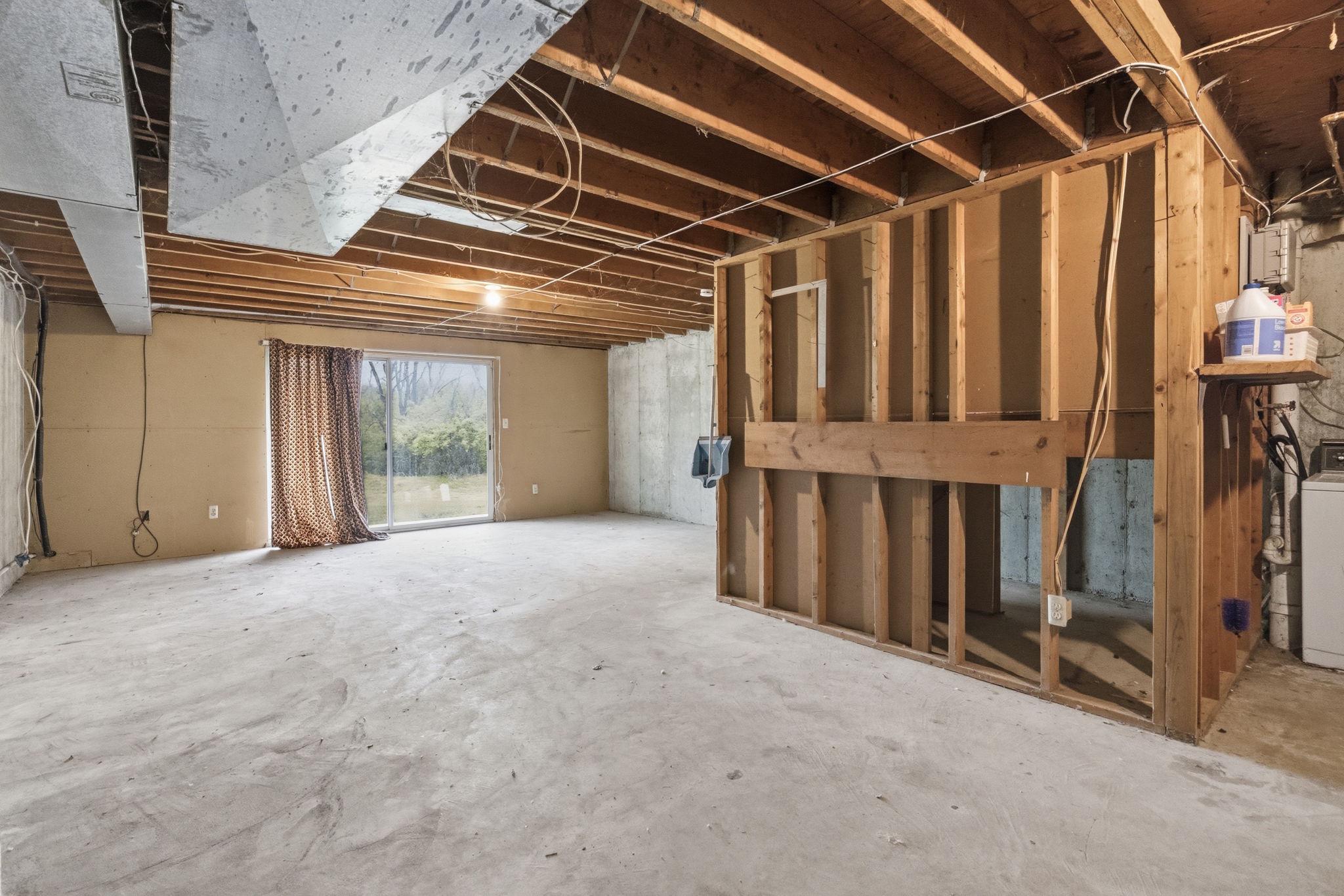BEAVER RUN KNOLL - Residential