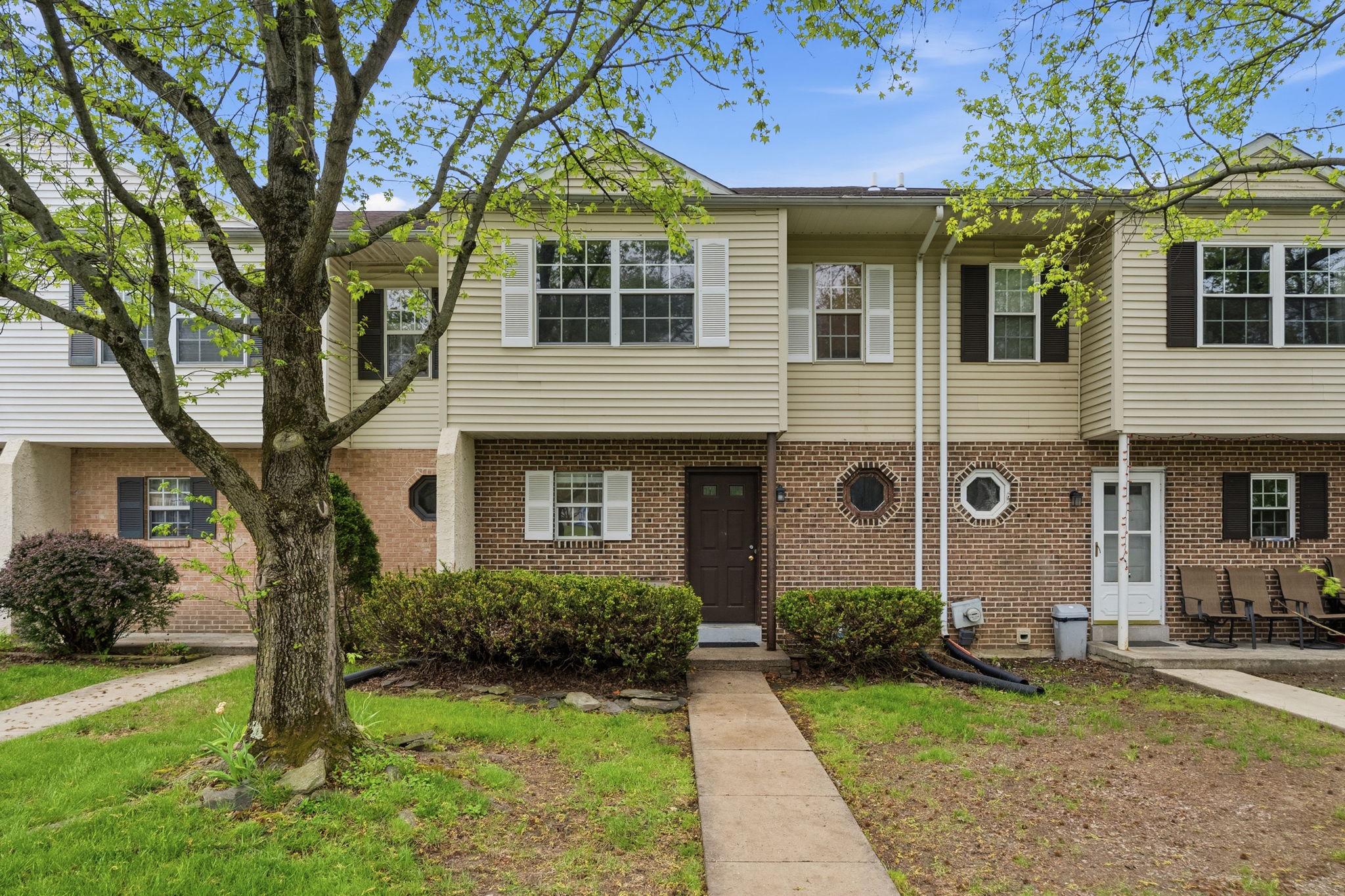 BEAVER RUN KNOLL - Residential