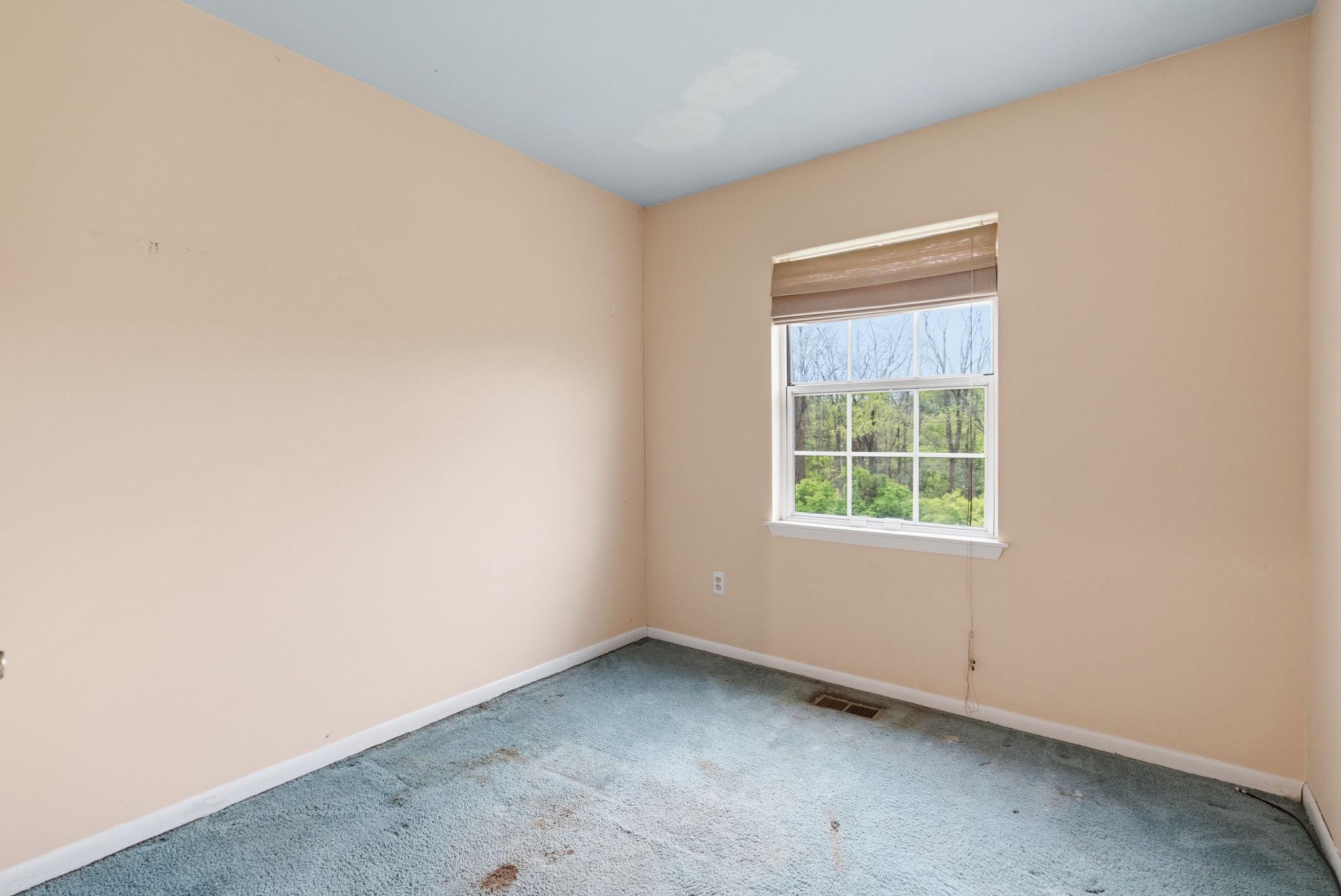 BEAVER RUN KNOLL - Residential