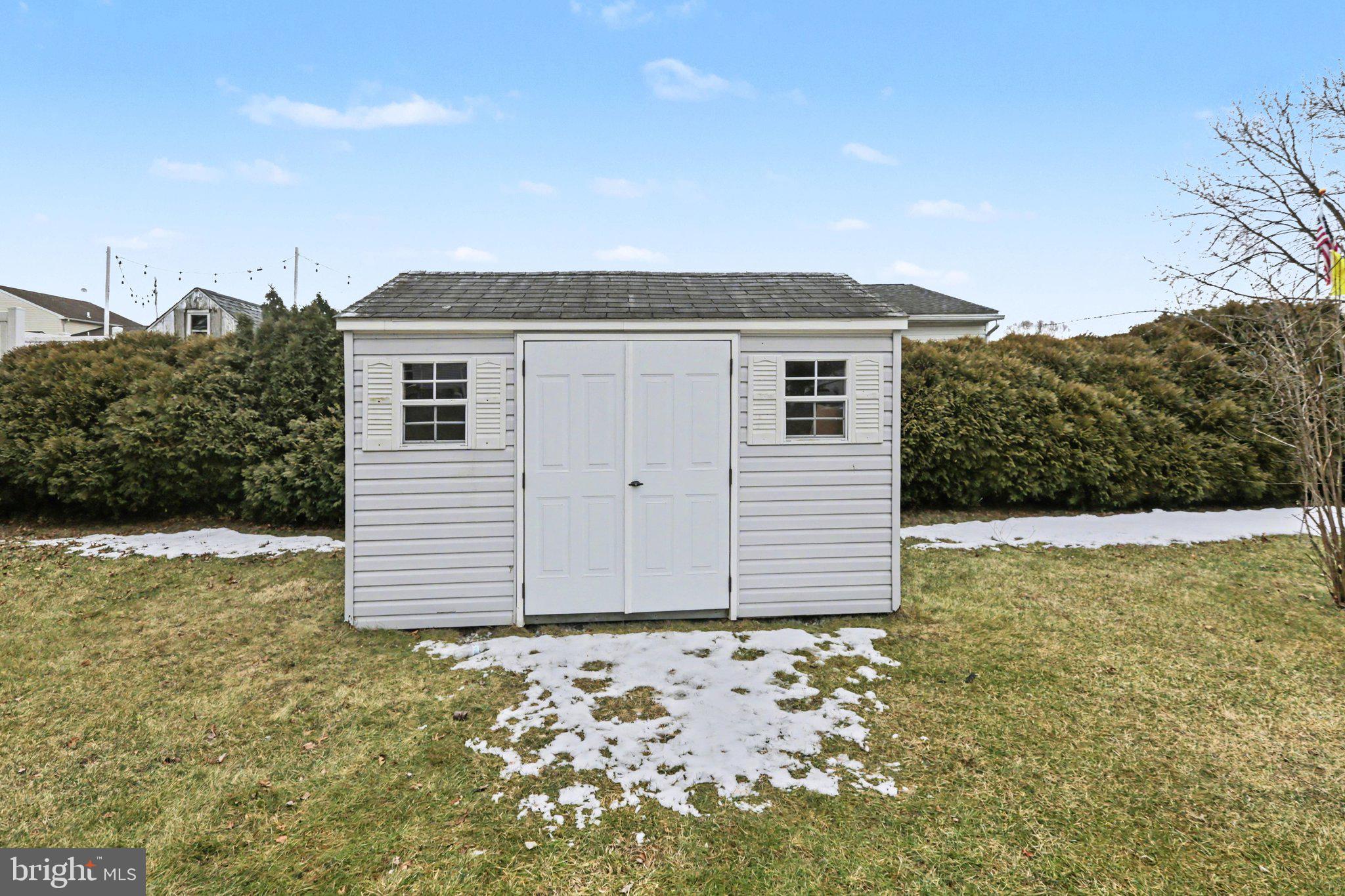 TWIN HILLS - Residential