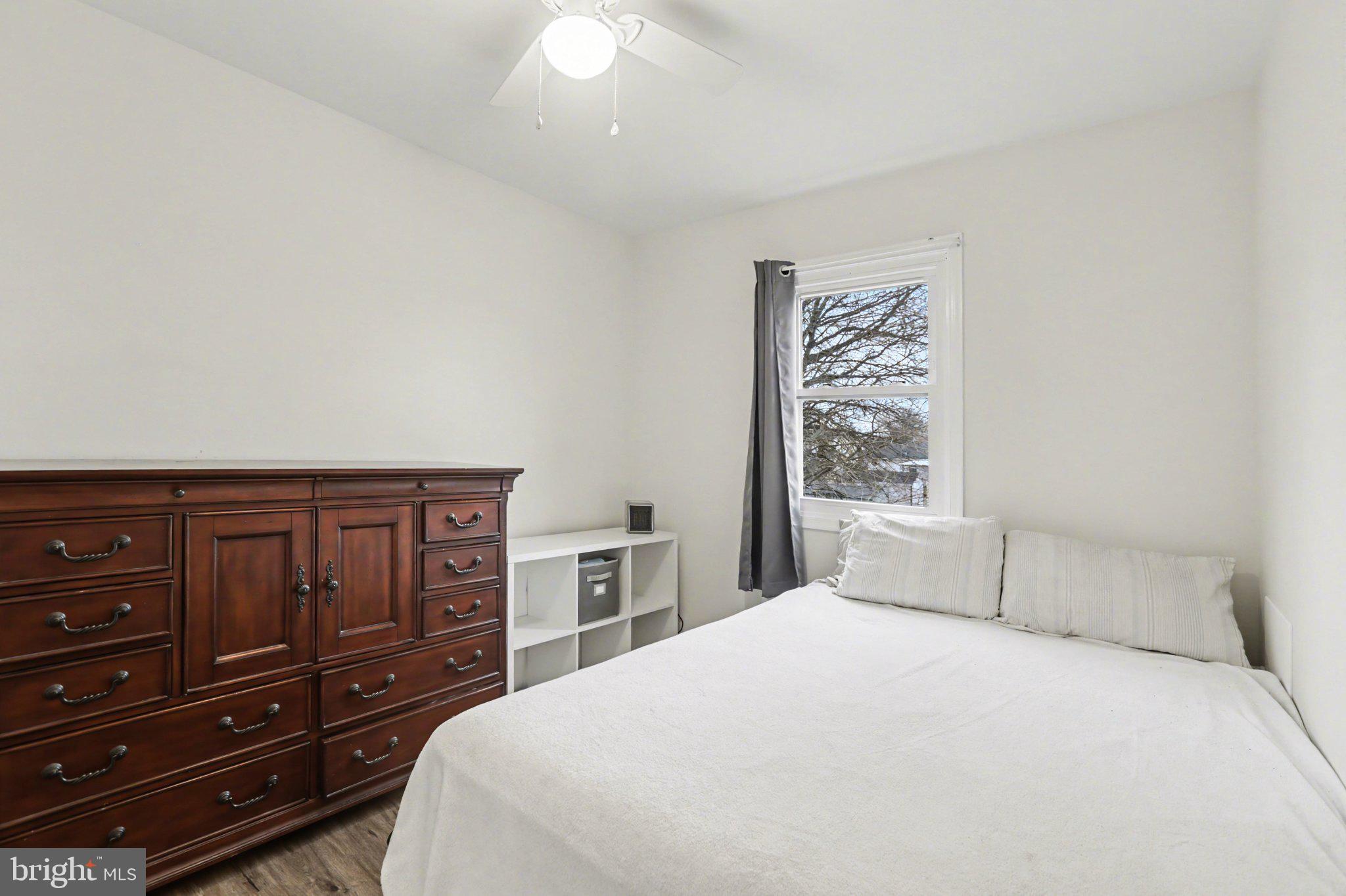 TWIN HILLS - Residential