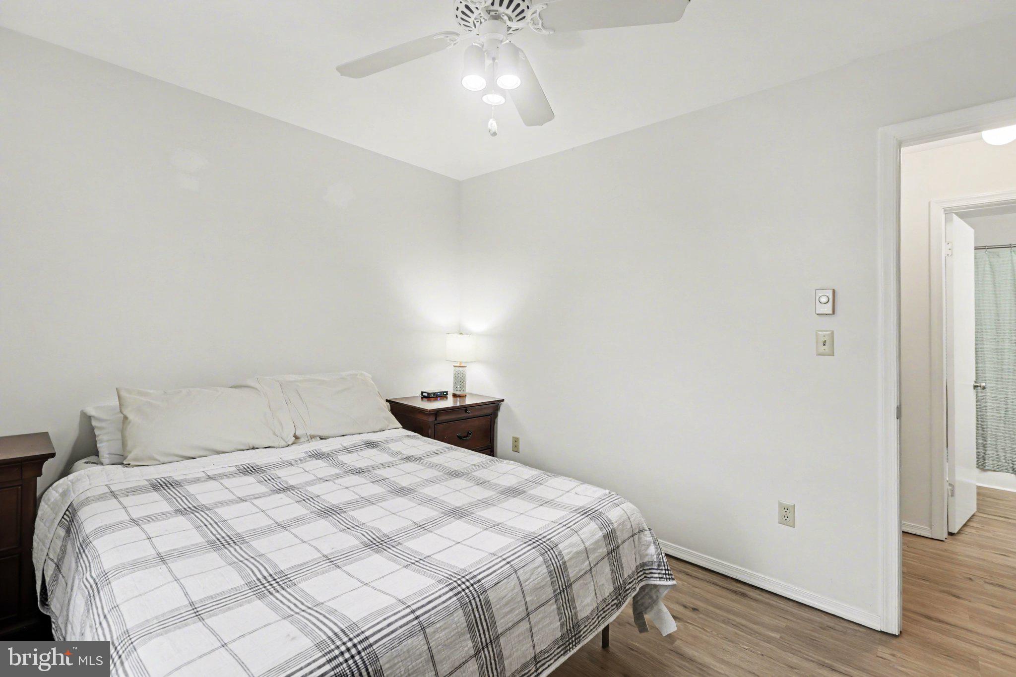 TWIN HILLS - Residential