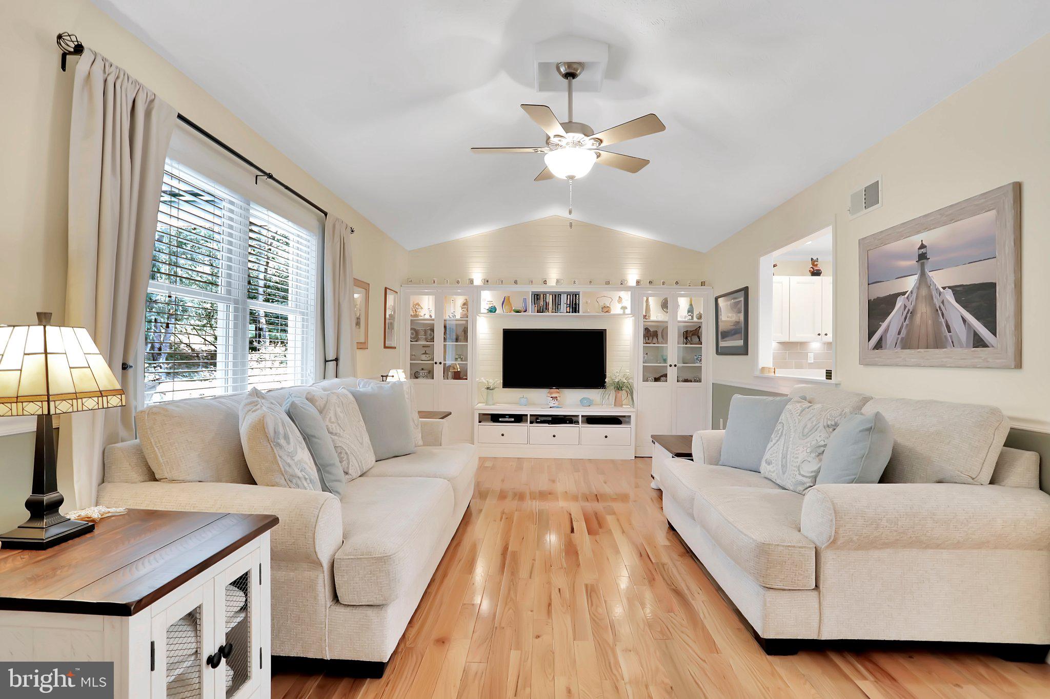 RIDGE VIEW - Residential