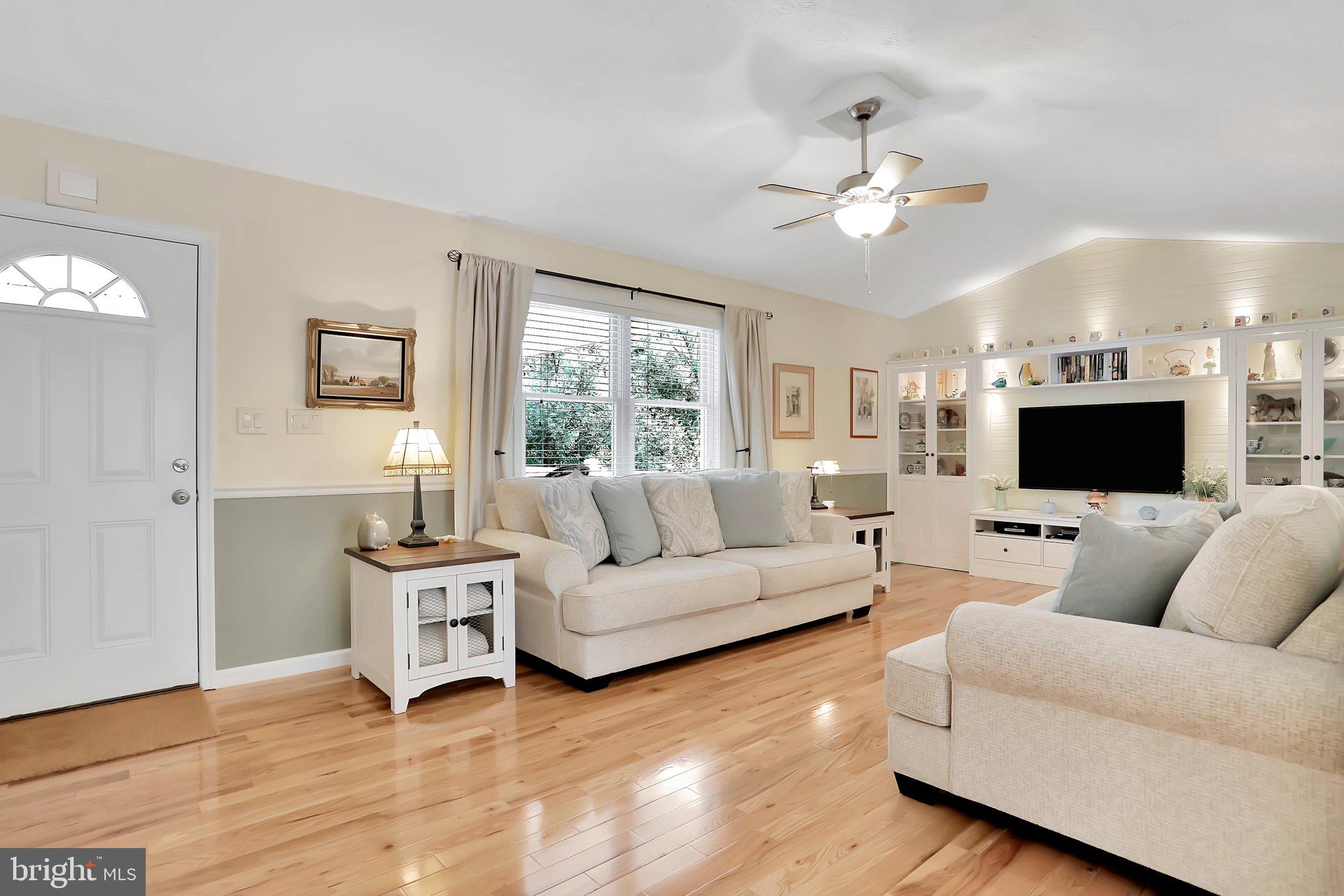 RIDGE VIEW - Residential