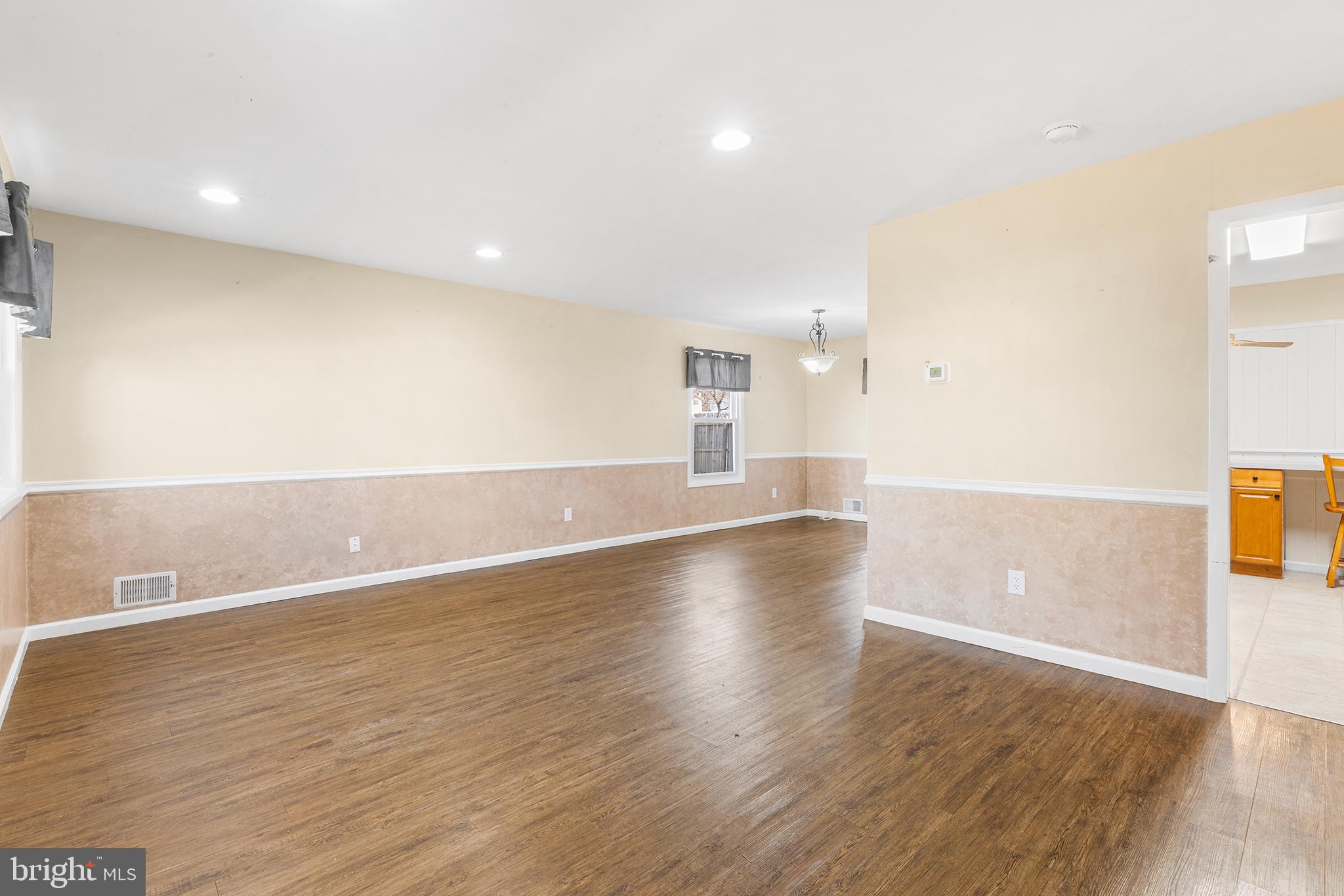 NEWTOWN CROSSING - Residential