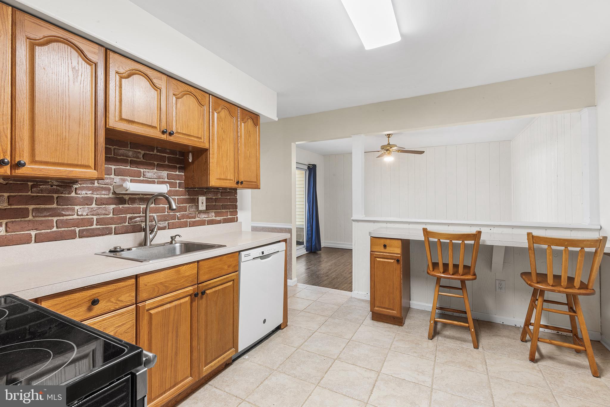 NEWTOWN CROSSING - Residential