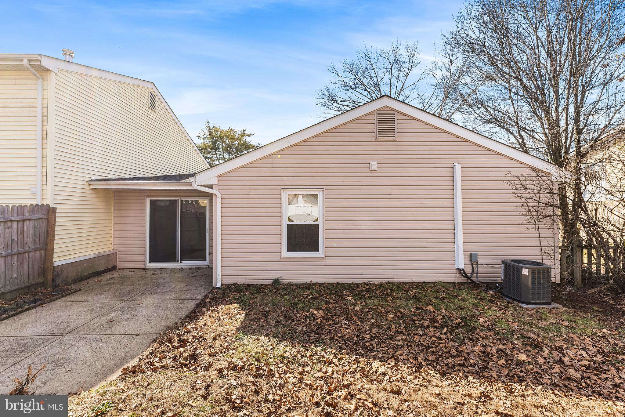 NEWTOWN CROSSING - Residential