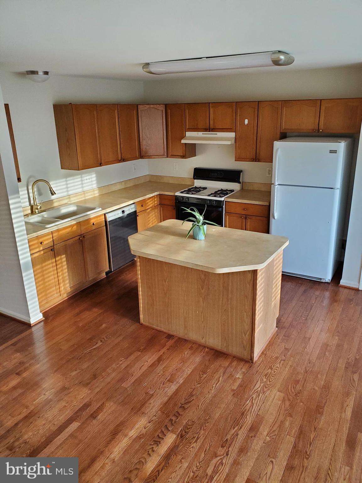 THE FAIRWAYS AT STONEBRIDGE - Residential Lease